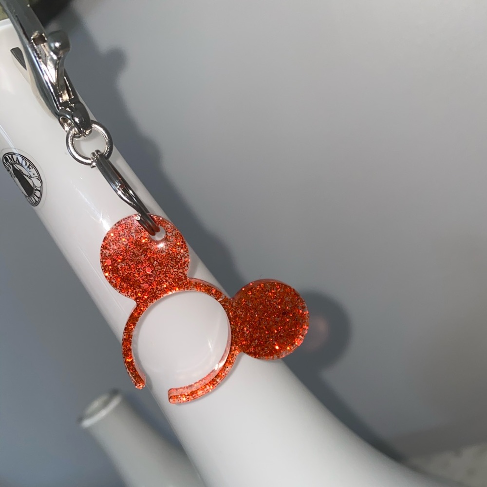 Keychains / phone grips